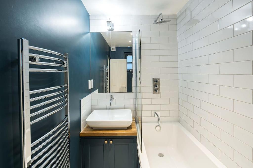Superb Retreat Central Next Tube Apartment London Luaran gambar